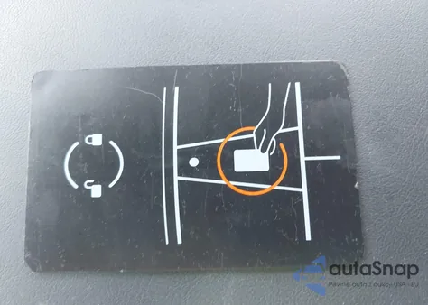 2023 Tesla Model Y Awd/Long Range Dual Motor All-Wheel Drive z USA, uszkodzony, nr VIN 7SAYGDEE6PA078790